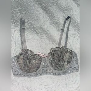 Victoria Secret Dream Angels push up without padding lace bra